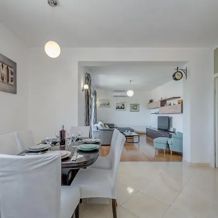 Cala Apartmán Podstrana